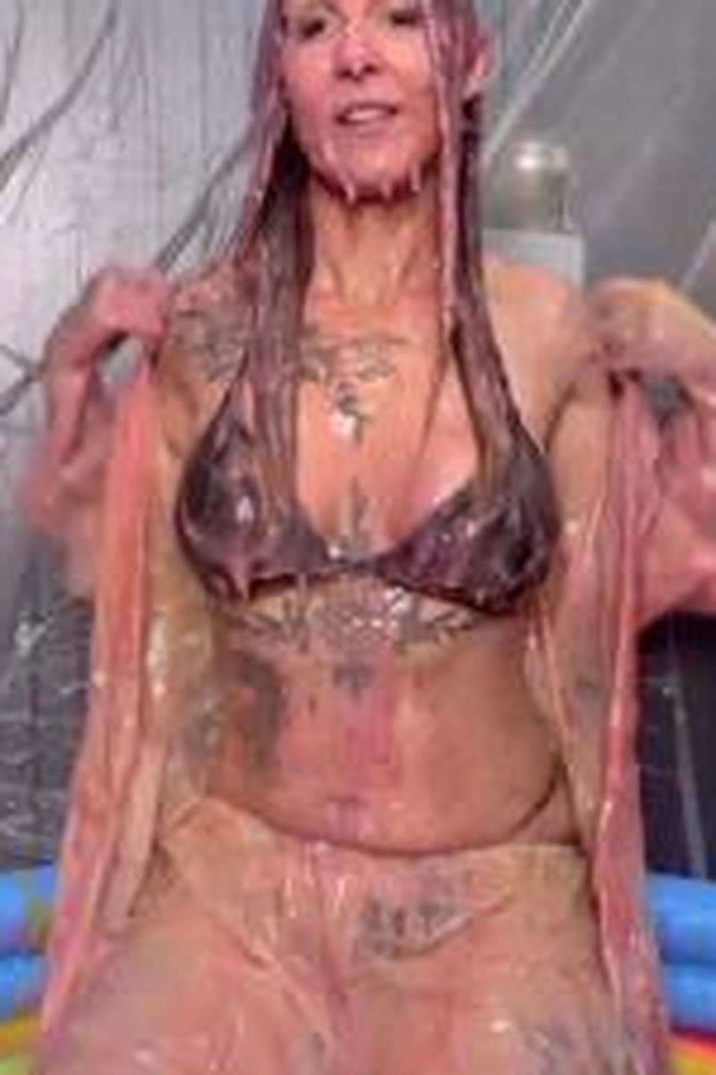 Gunge Orgasms - Screenshot 1 of 4 - Blowjob