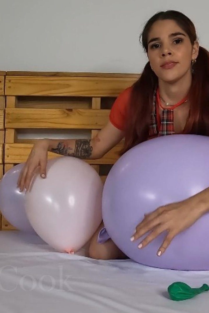 Exploding Balloons - Screenshot 1 of 4 - Balloon Fetish