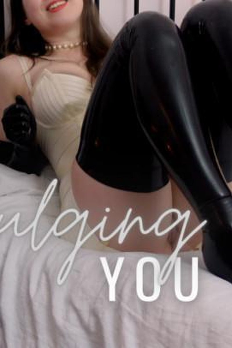 Indulging You - Screenshot 1 of 4 - Babes