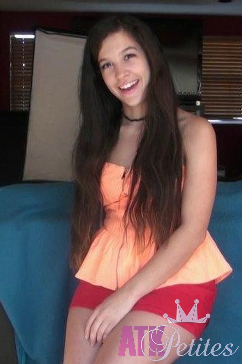 Caroline Ray - Interview - Screenshot 1 of 4 - Hairy Pussy