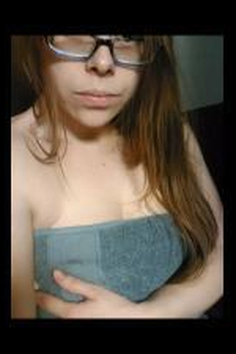 Boobs - Screenshot 1 of 4 - Medium Tits