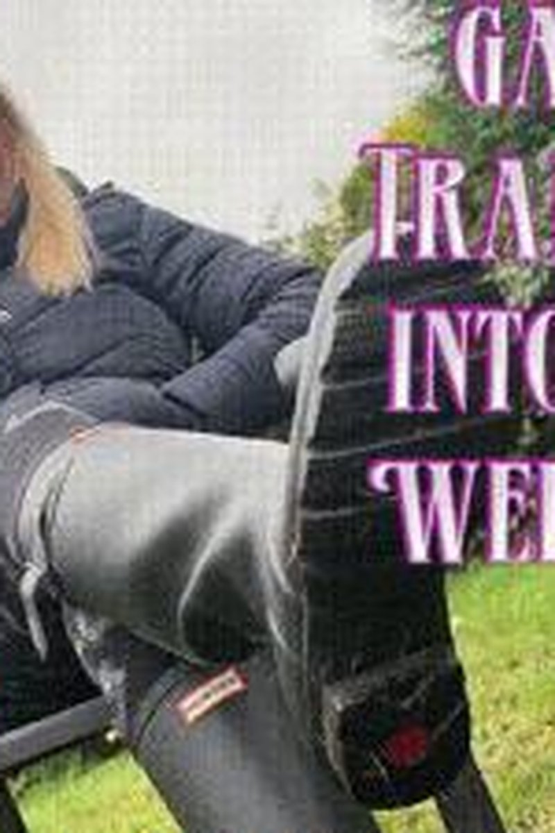 POV: Gardener Transformed Into Hunter Welly Slave - Screenshot 1 of 4 - Blonde Hair (Female)