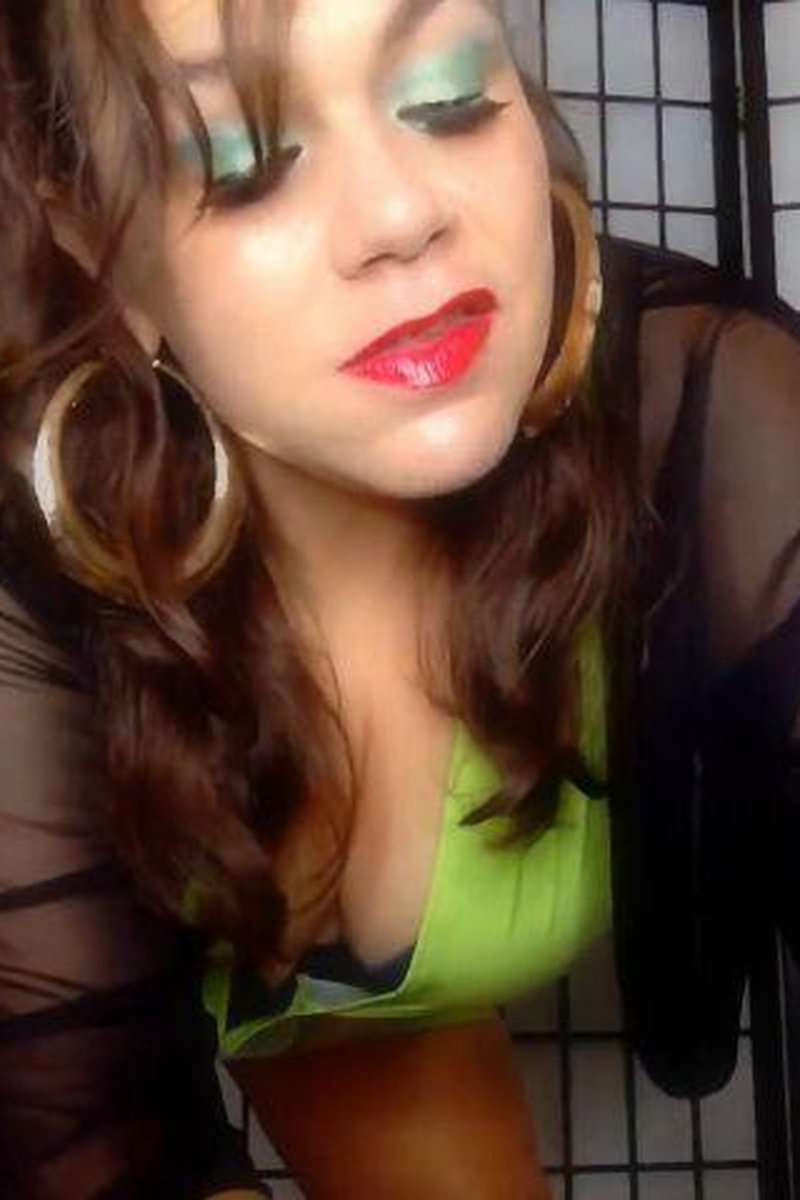 Sissy Vision Board Task - Screenshot 1 of 4 - Femdom