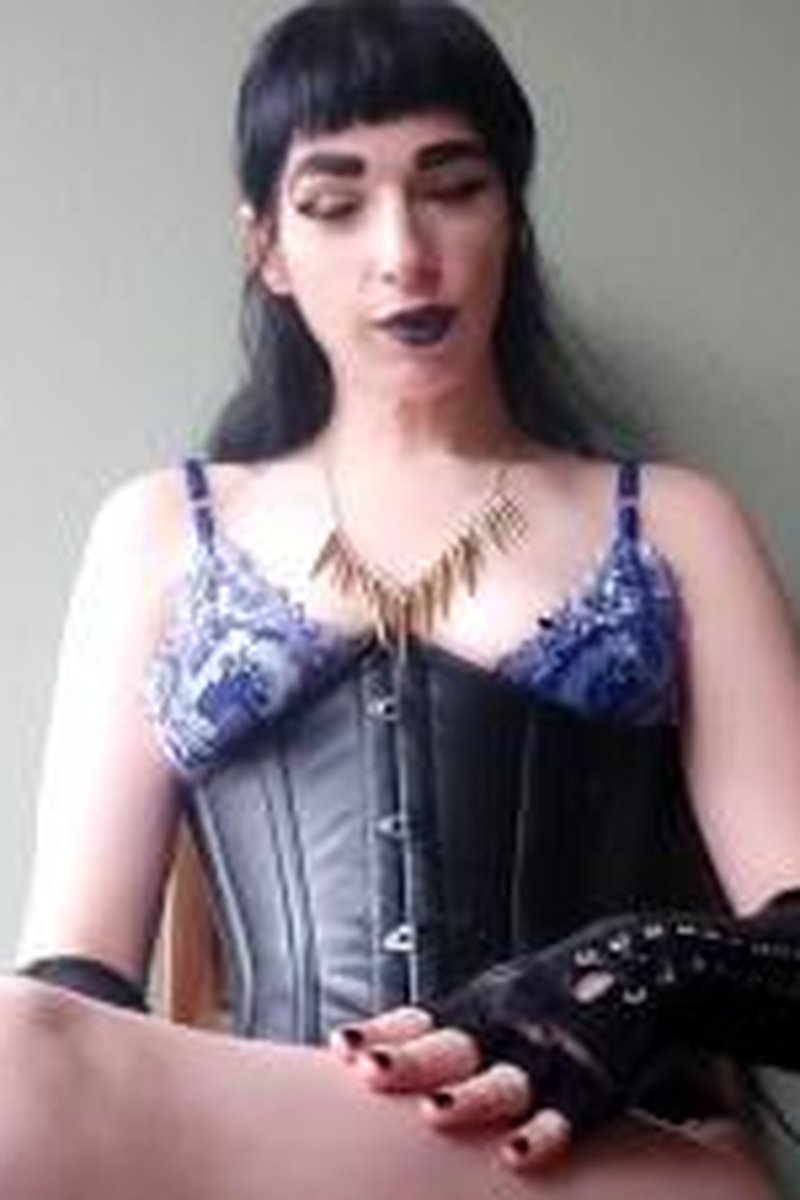 Obedience Training - Screenshot 1 of 4 - Bondage