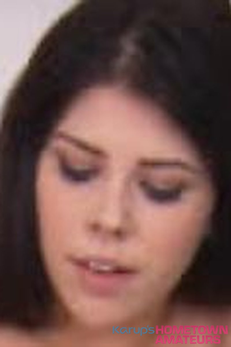 Britt Shields - Screenshot 1 of 4