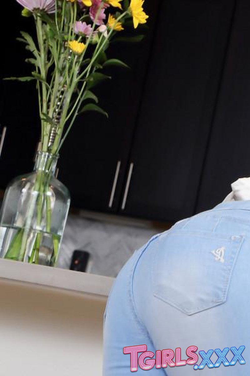 Pretty Dulce! - Screenshot 1 of 4 - Transgender