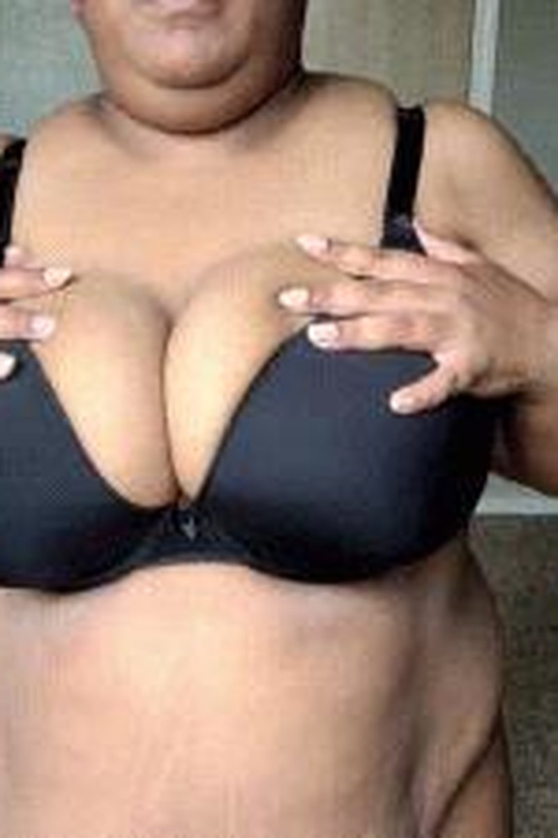 Bouncing Titties - Screenshot 1 of 4 - Big Tits