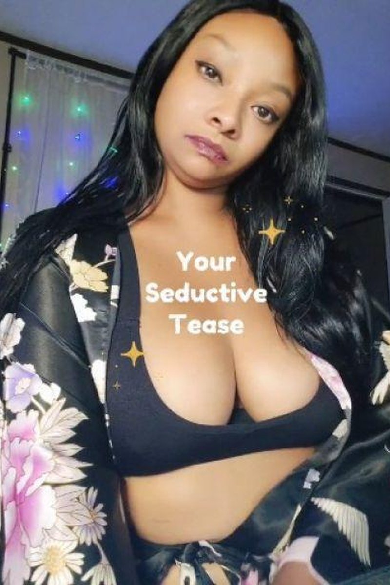 Your Seductive Tease - Screenshot 1 of 4 - Ass Fetish