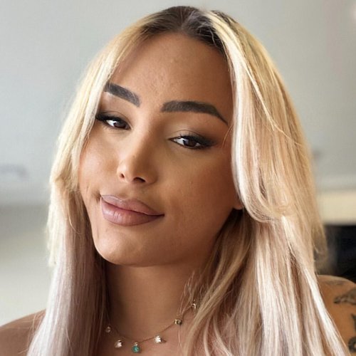 Mannuela Silva — Photos | AshemaleParadise
