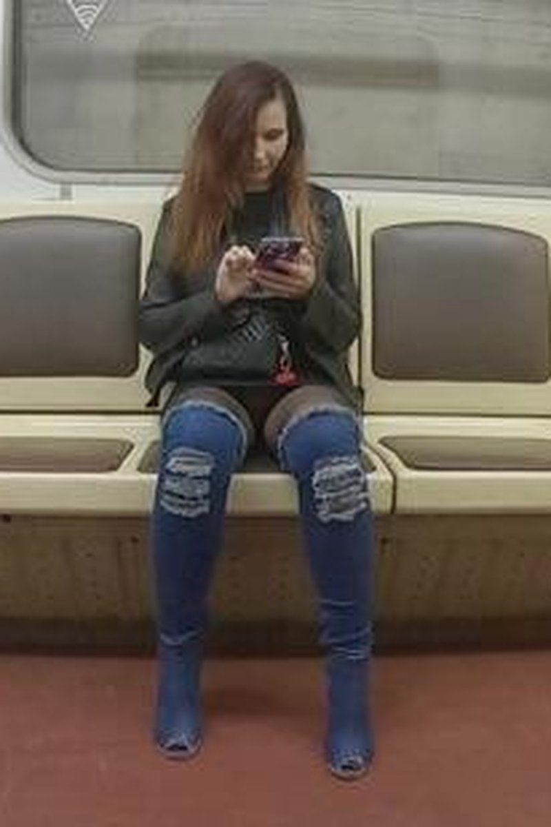 Subway Seduction - Screenshot 1 of 4 - Subway