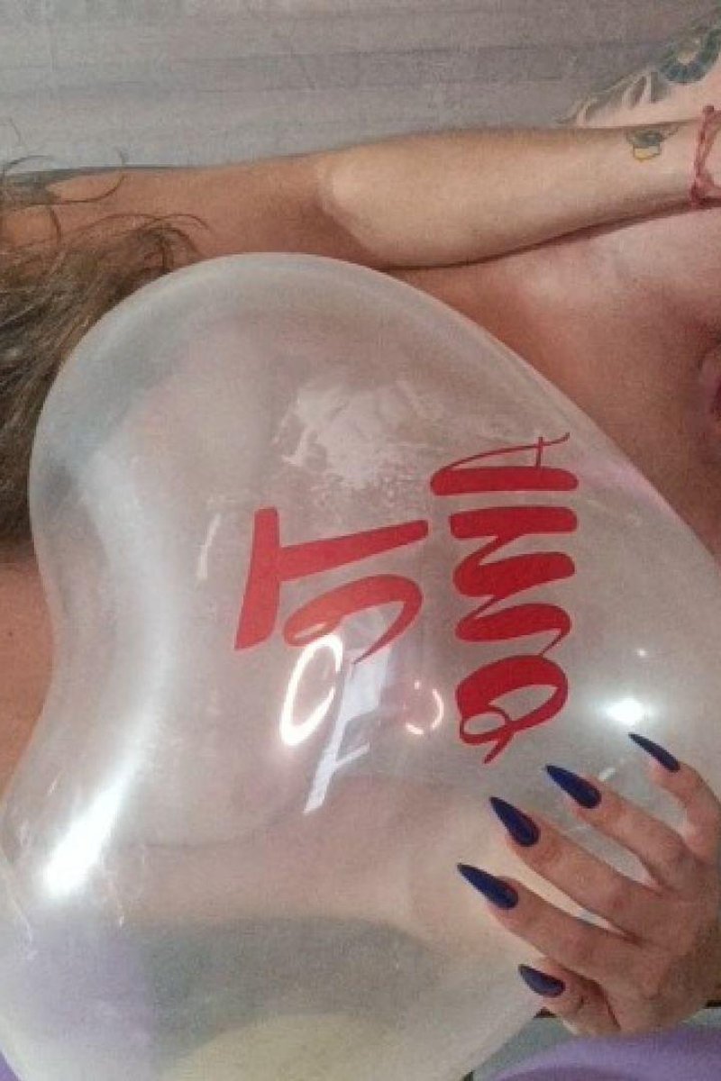 Hot Looner - Screenshot 1 of 4 - Cumshot