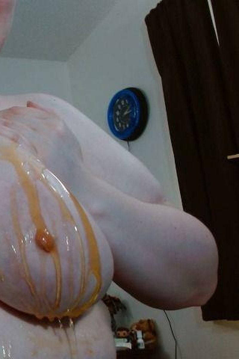 Honey Tits - Screenshot 1 of 4 - BBW