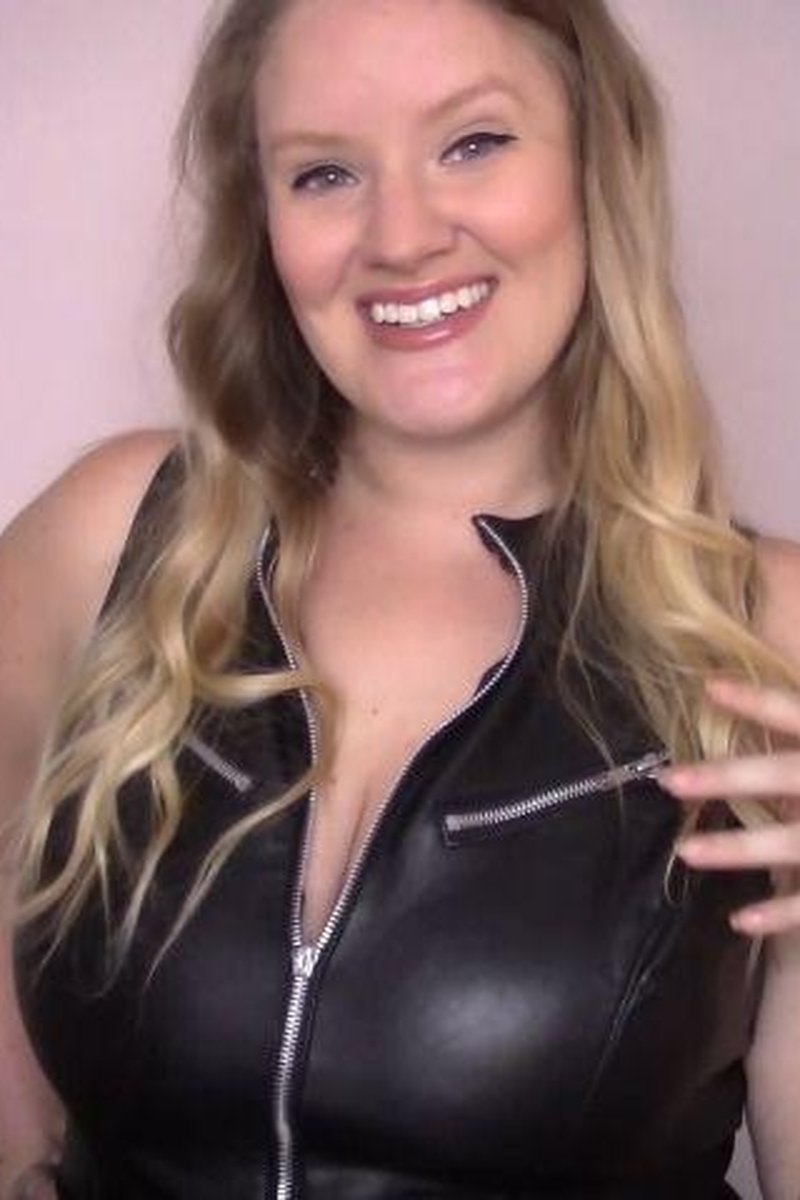 Razed - Screenshot 1 of 4 - Domination