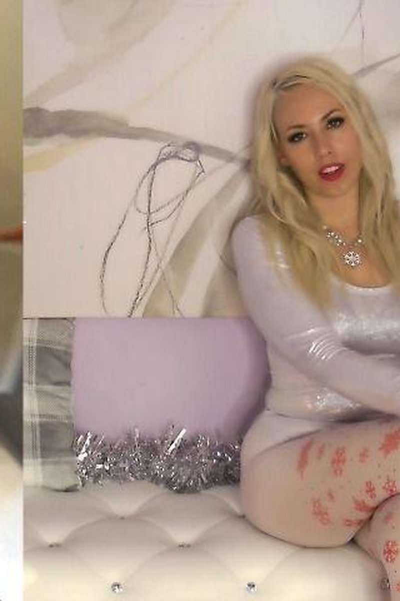 Cockmas - Screenshot 1 of 4 - Femdom