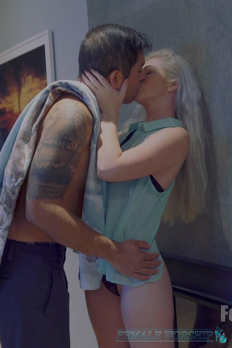 #497 - Screenshot 1 of 4 - Kay Carter