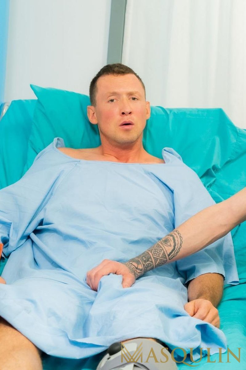 Bedside Bending - Screenshot 1 of 4 - Pierce Paris