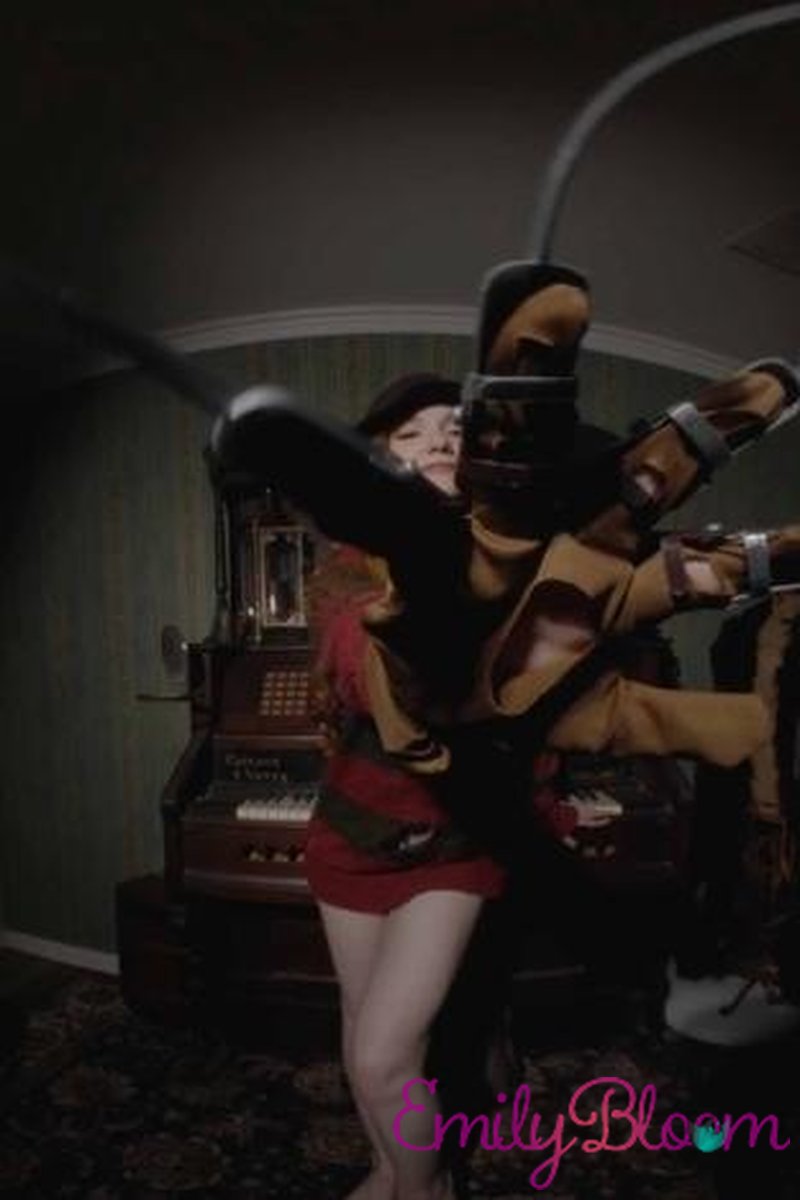 Freddy VR - Screenshot 1 of 4 - Big Tits