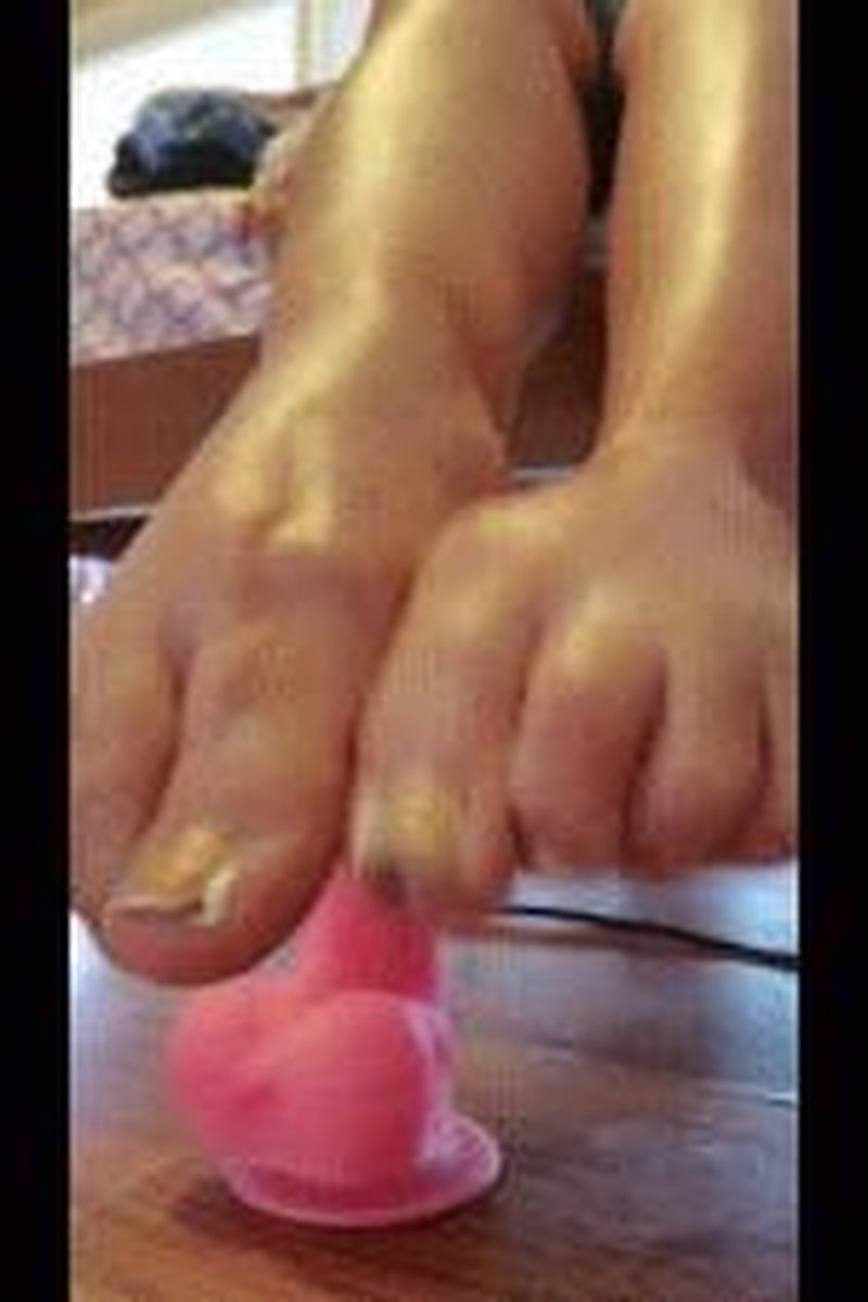 Foot Play Simulation - Screenshot 1 of 4 - Brat