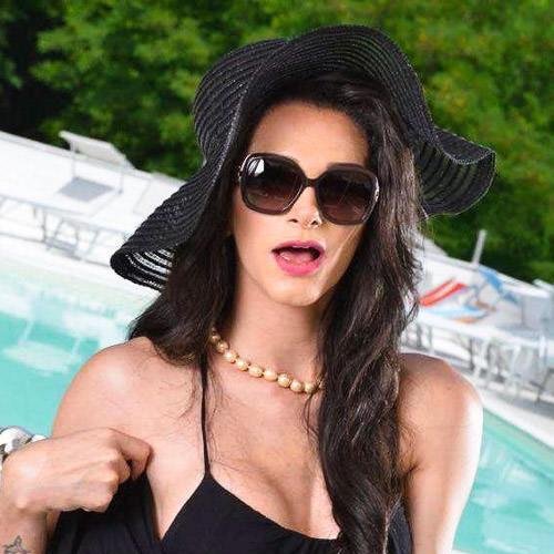 Valentina Melo — Photos | AshemaleParadise