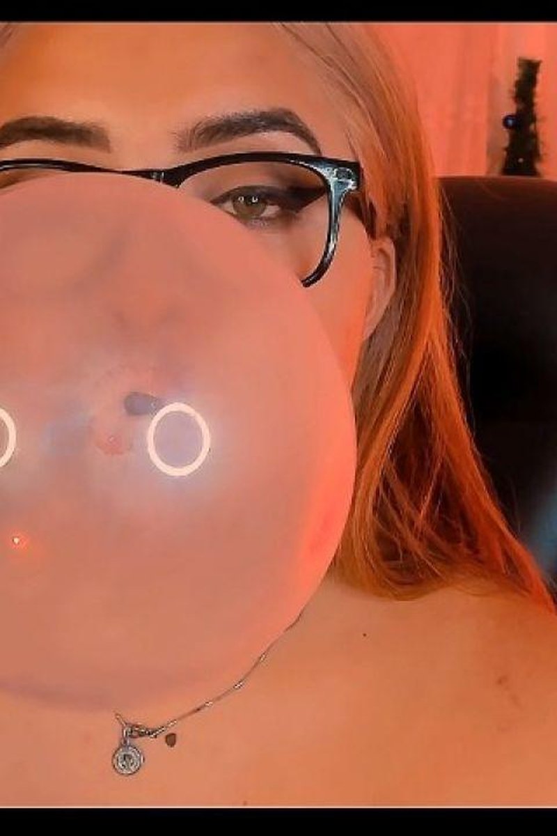 Chewing Pumps - Screenshot 1 of 4 - Bubble Gum