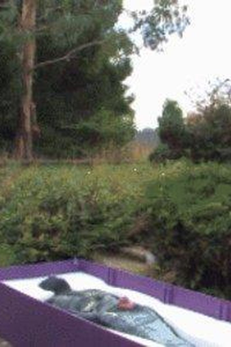 Packing Case - Screenshot 1 of 4 - Bondage