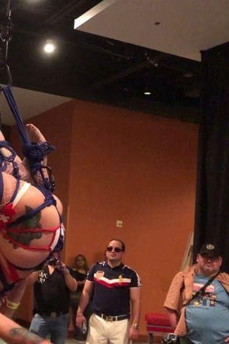 Shibari Suspension - Screenshot 1 of 4 - BDSM