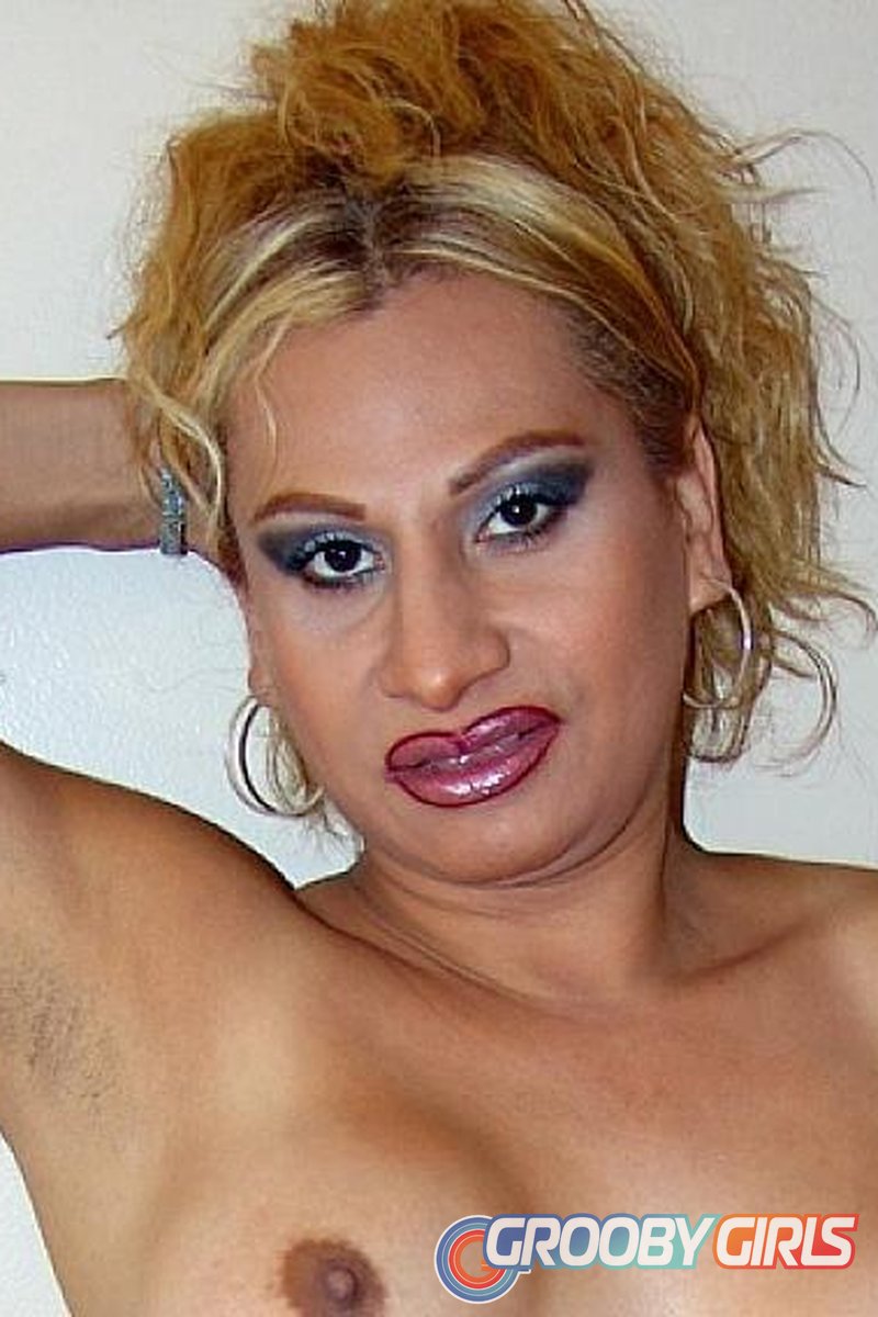 Sexy Blonde Ruby! - Screenshot 1 of 4 - Transgender