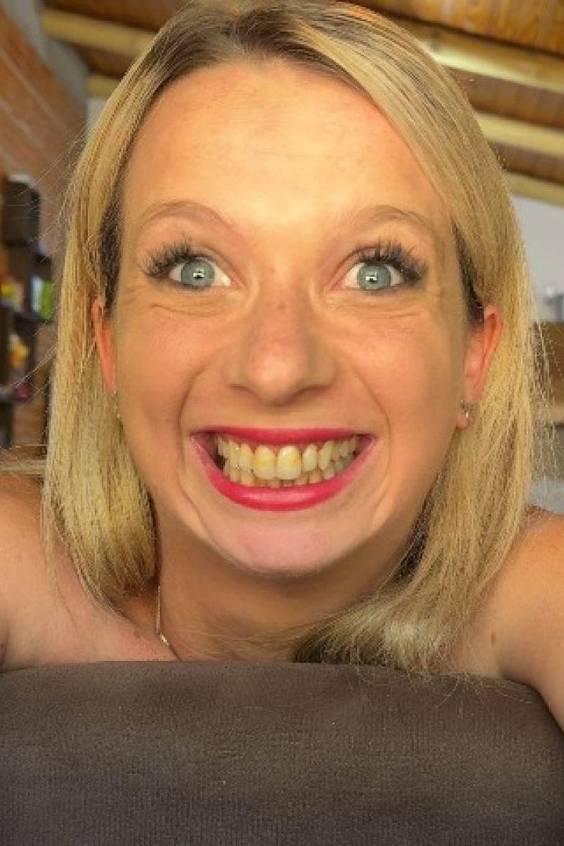 Faces - Screenshot 1 of 4 - Eye Contact