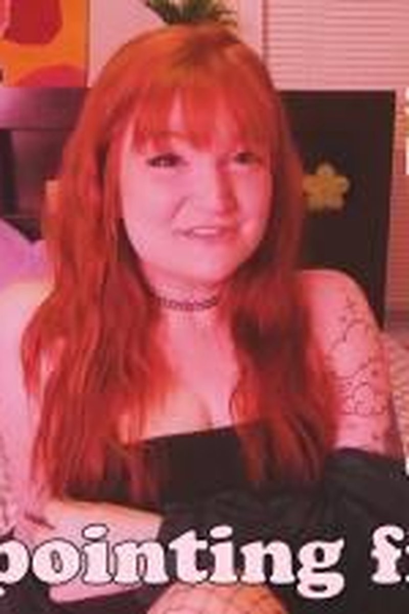 Disappointing First Date - Screenshot 1 of 4 - Blowjob