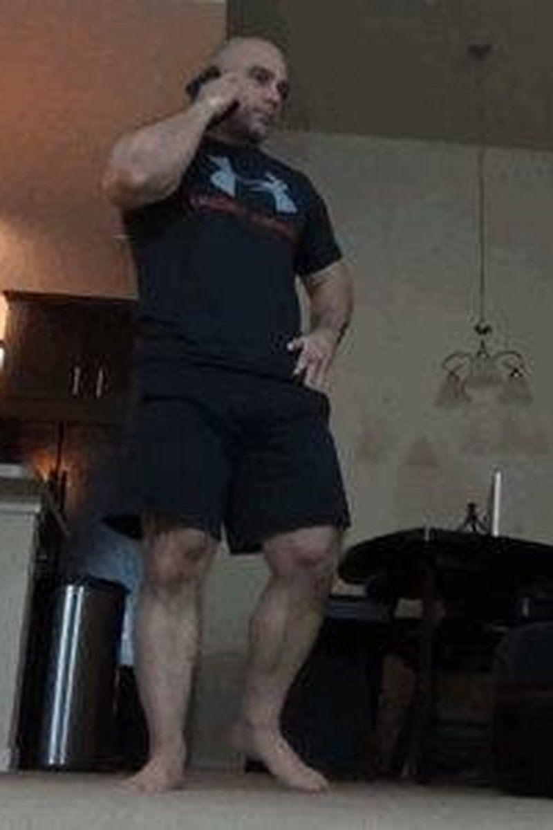 Unaware Giant Tony - Mp4 - Screenshot 1 of 4 - Foot Fetish