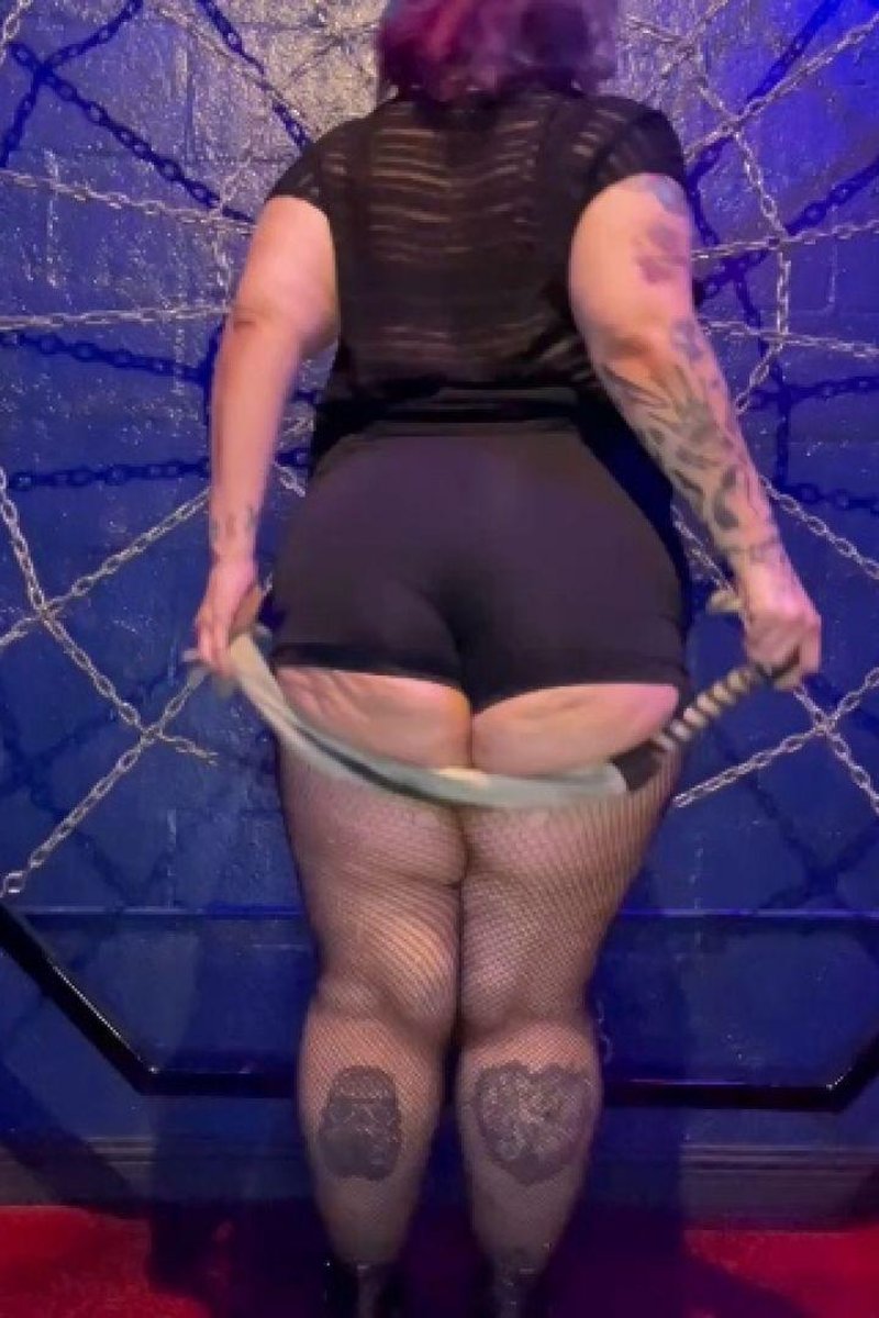 Flogger Practice - Screenshot 1 of 4 - BBW