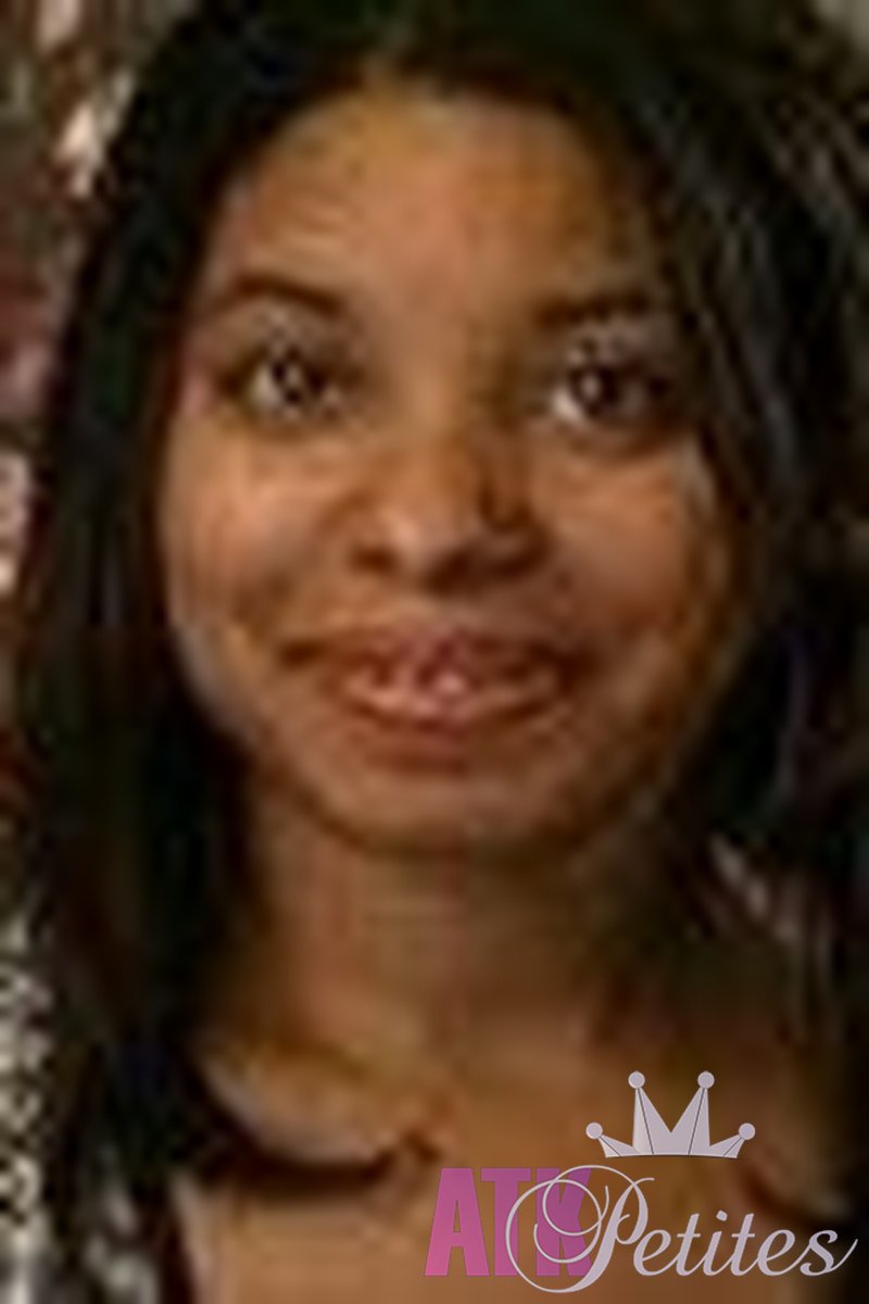 Danielle - Interview - Screenshot 1 of 4 - Danielle Dan041