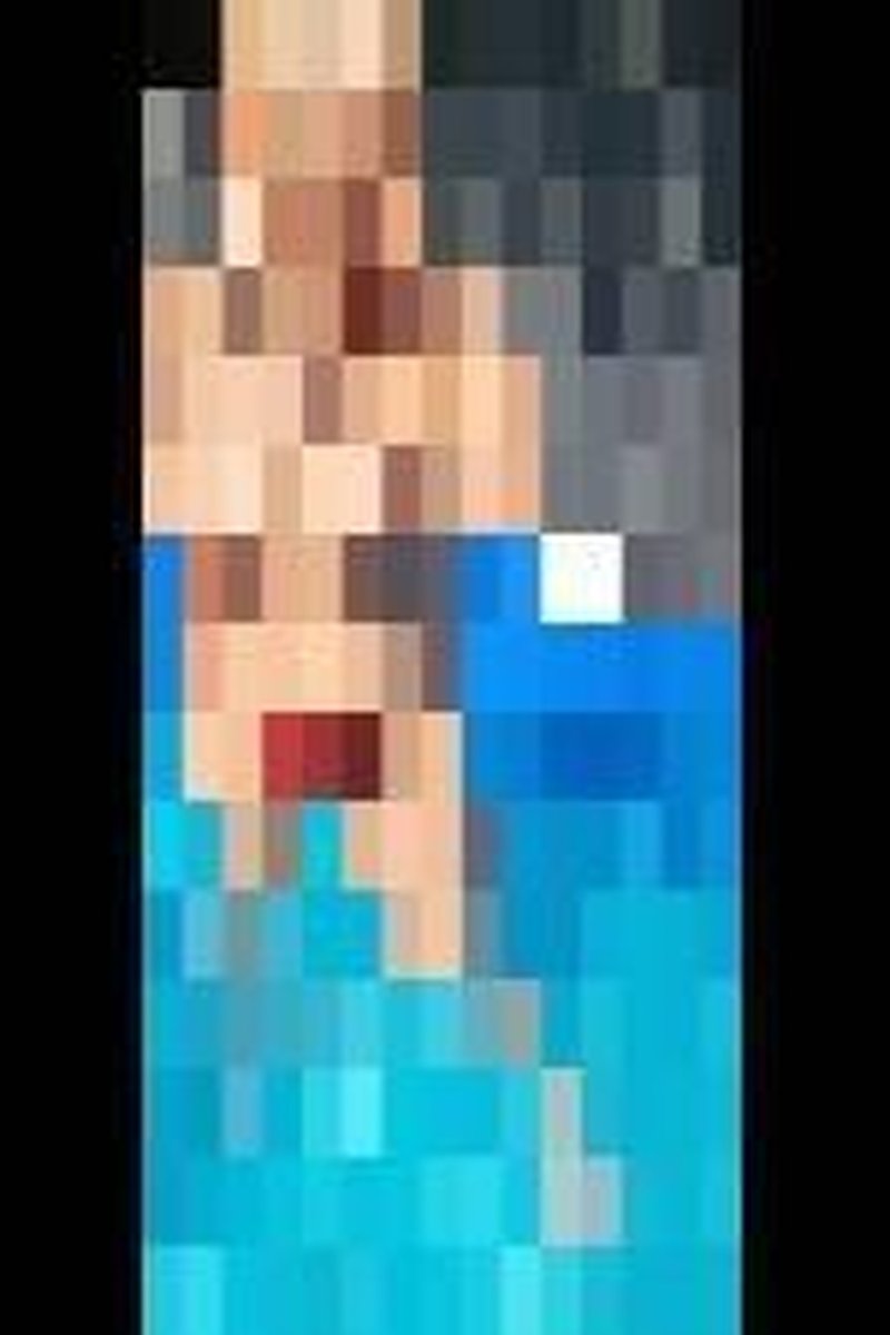 Sunbathing!Pool!Topless! - Screenshot 1 of 4 - Big Tits