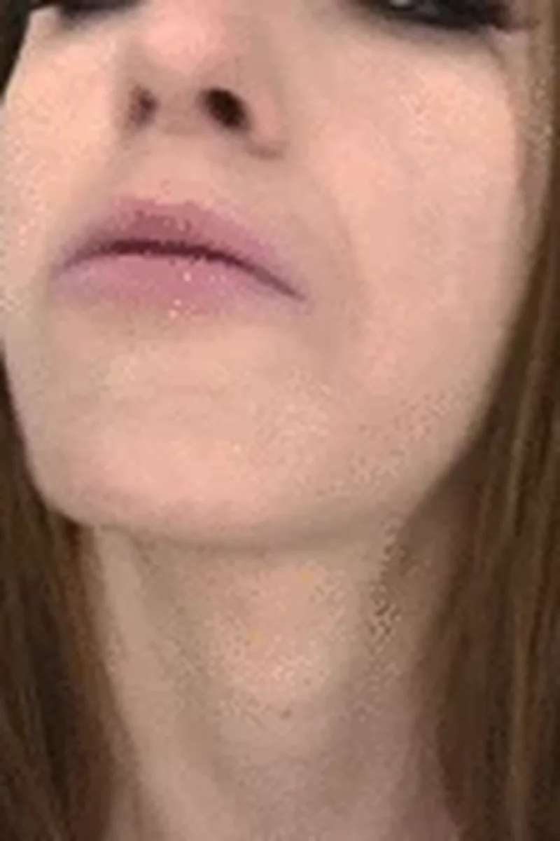 Terra Mizu Mouthtour - Screenshot 1 of 4 - Bondage