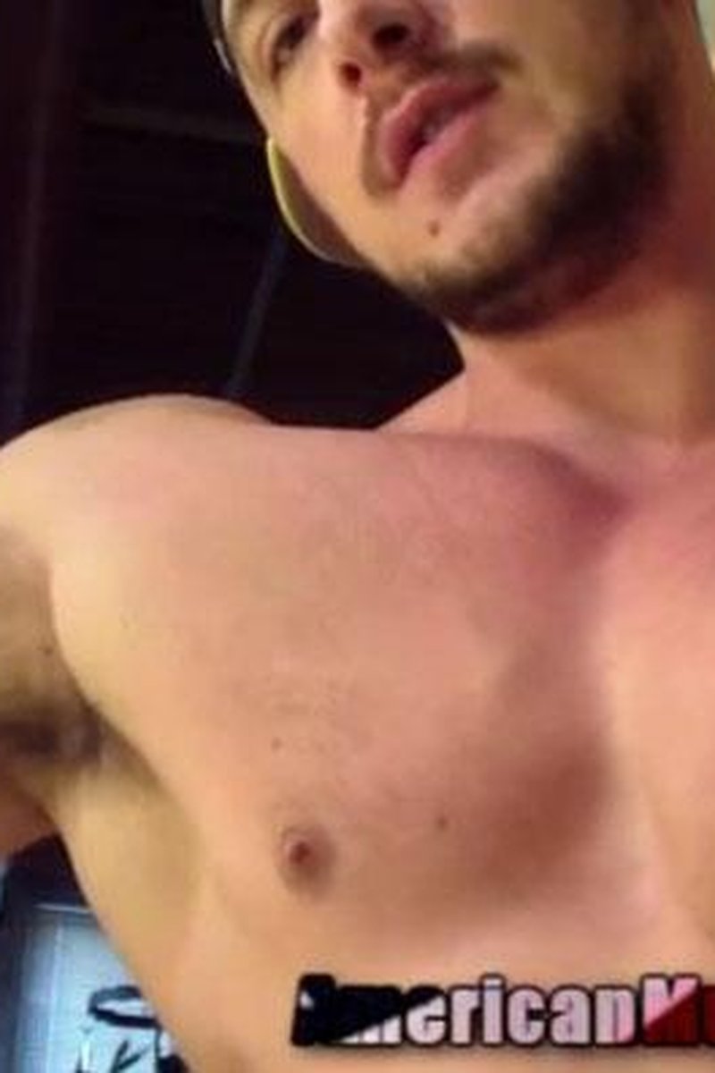 Joey Shaving - Screenshot 1 of 4 - Hairy Pussy