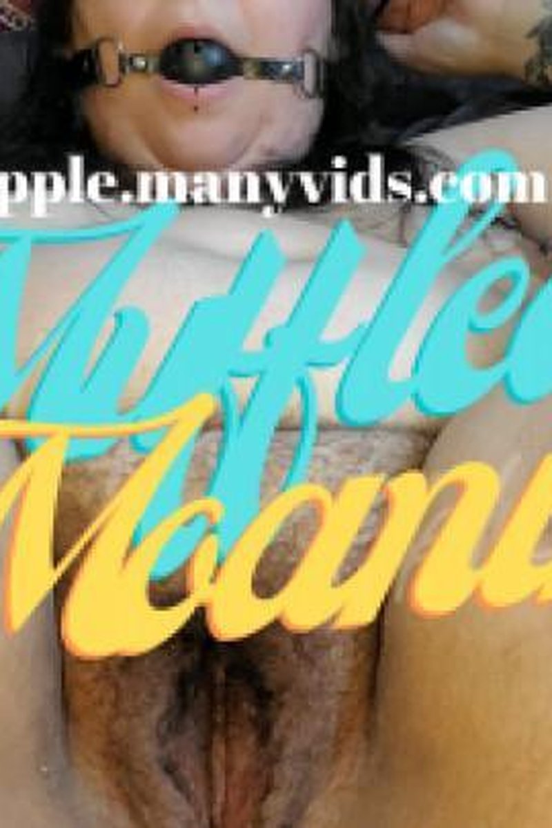 Muffled Moaning - Screenshot 1 of 4 - BBW