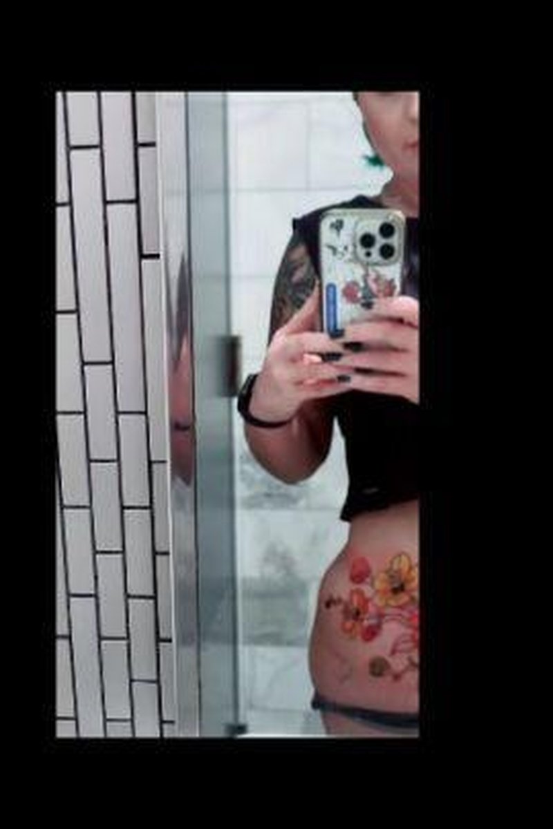Tattoo Update - Screenshot 1 of 4 - Babes