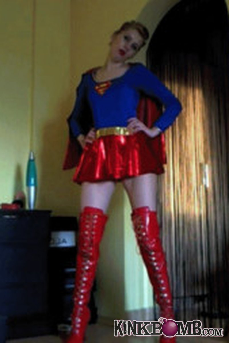 Goddessceline: Superwoman Training Before Fight HD - Screenshot 1 of 4 - Fantasy