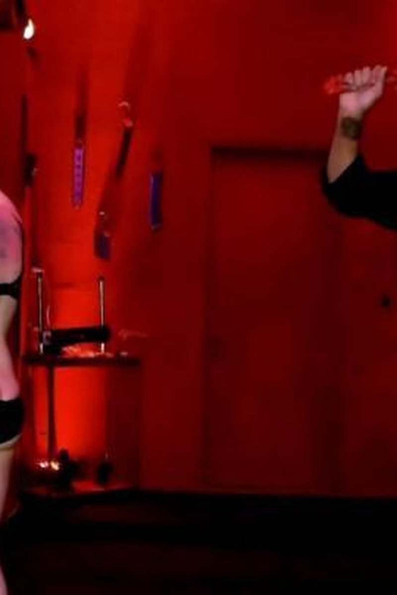 Flogging Fun - Screenshot 1 of 4 - BDSM