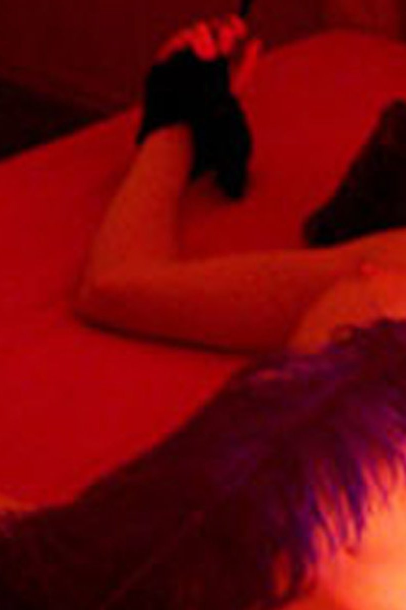 Her Pleasure - Screenshot 1 of 4 - Emilia Ren