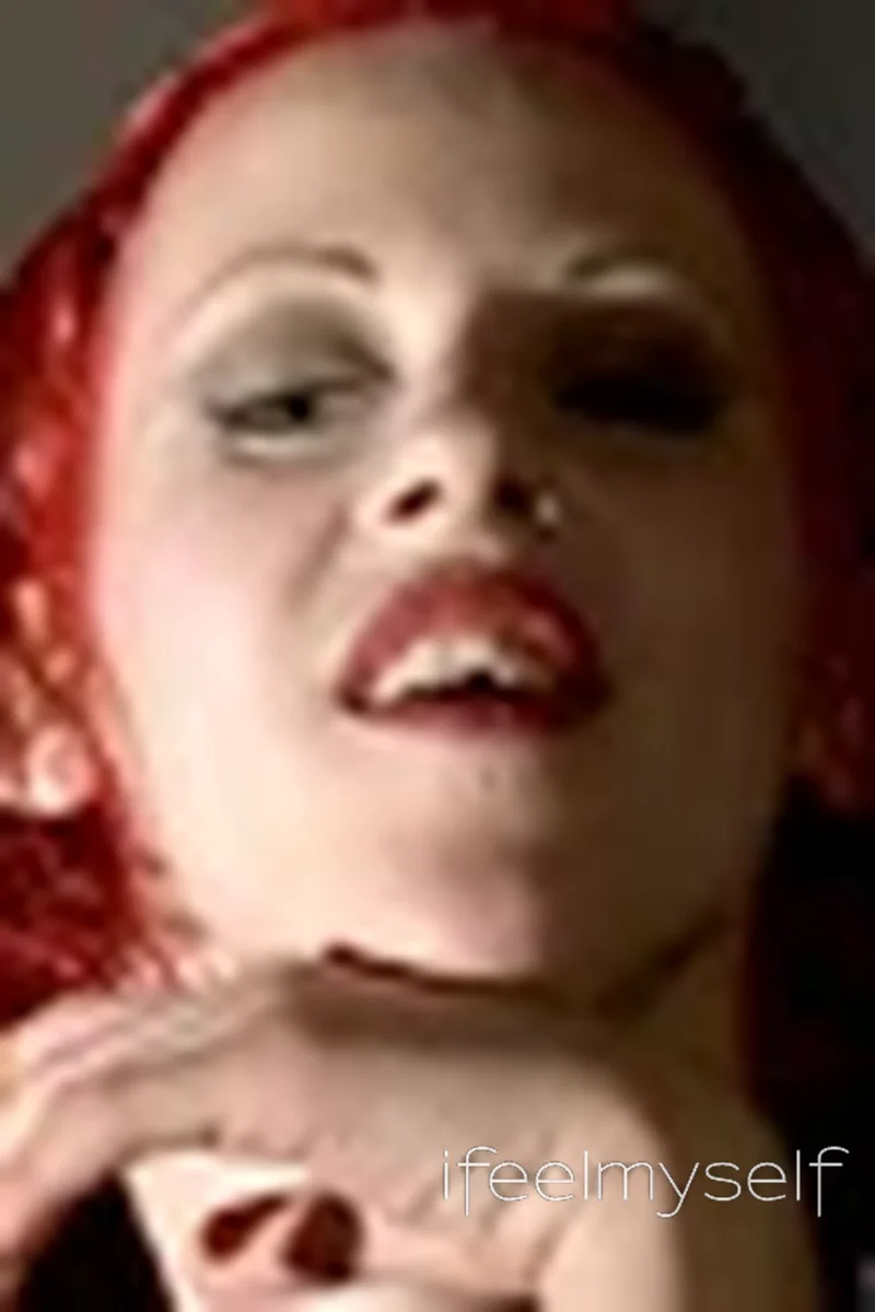 Lia - Screenshot 1 of 4 - Dirty Talk