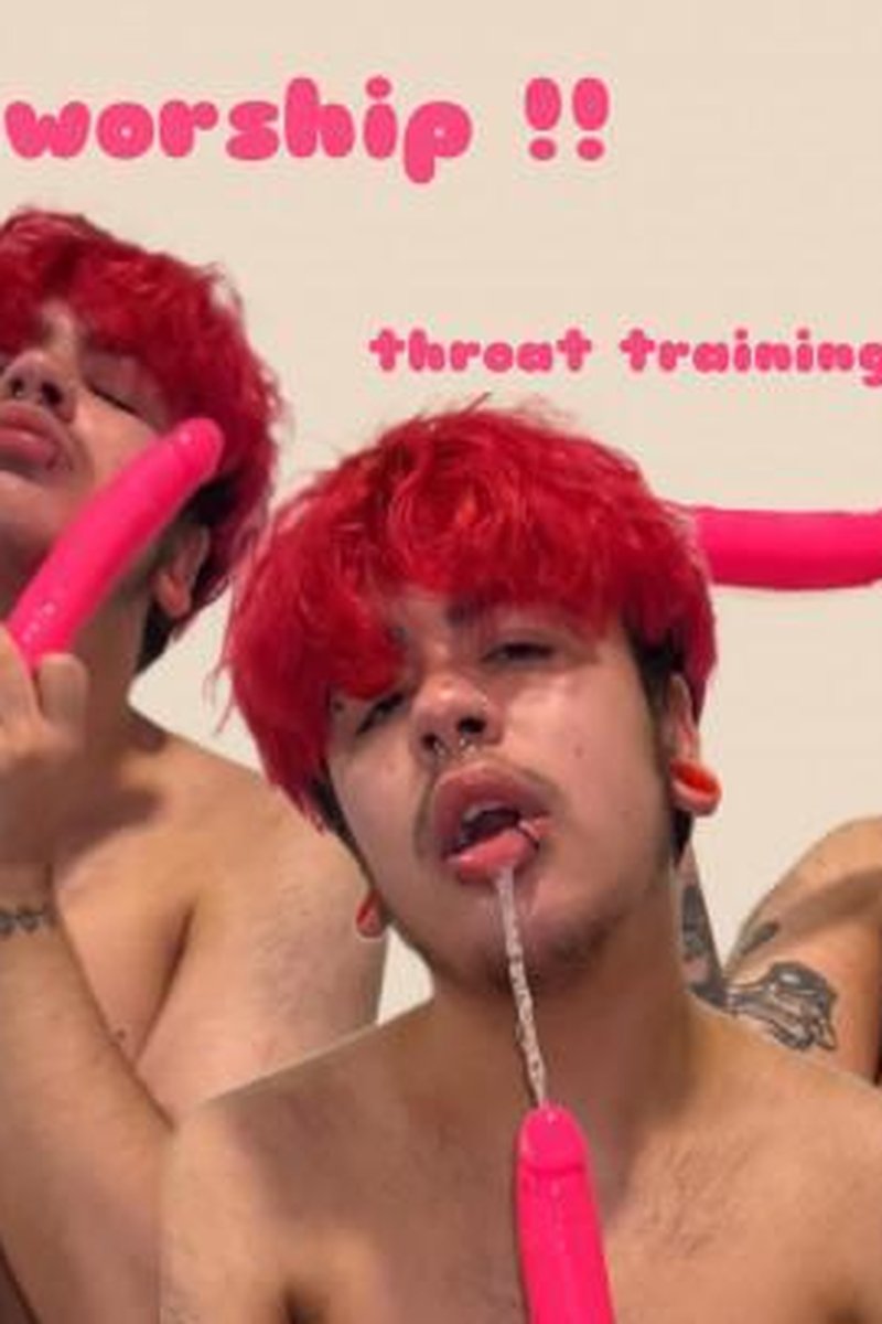 Cockworship Dildo Sucking - Screenshot 1 of 4 - Blowjob
