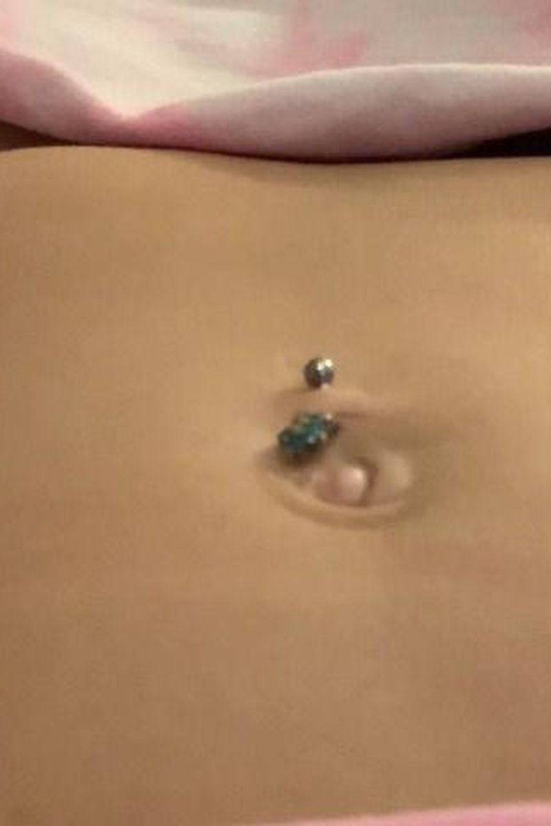 Hiccups 2 - Screenshot 1 of 4 - Belly Fetish