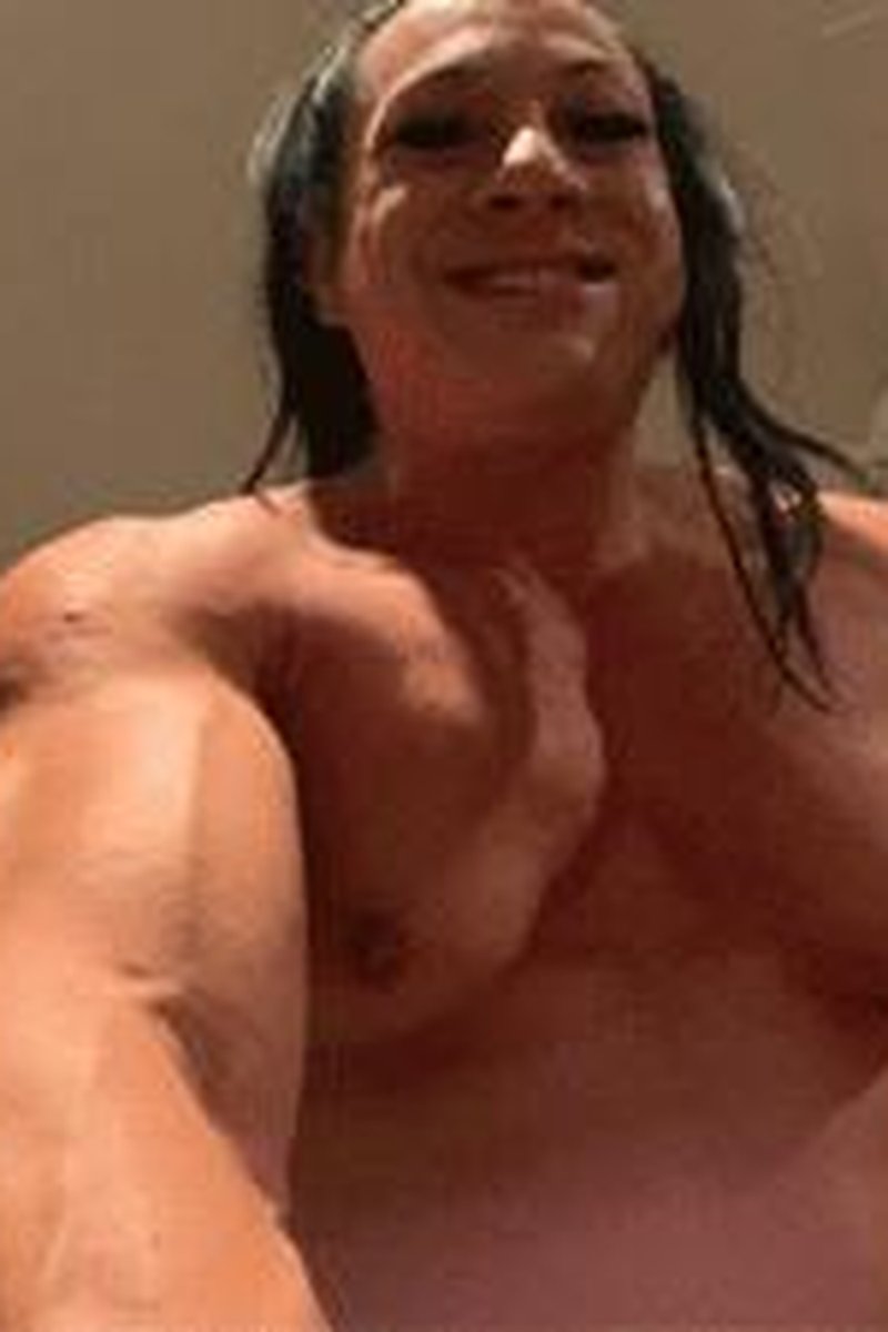 Bad Boy! - Screenshot 1 of 4 - Bodybuilder