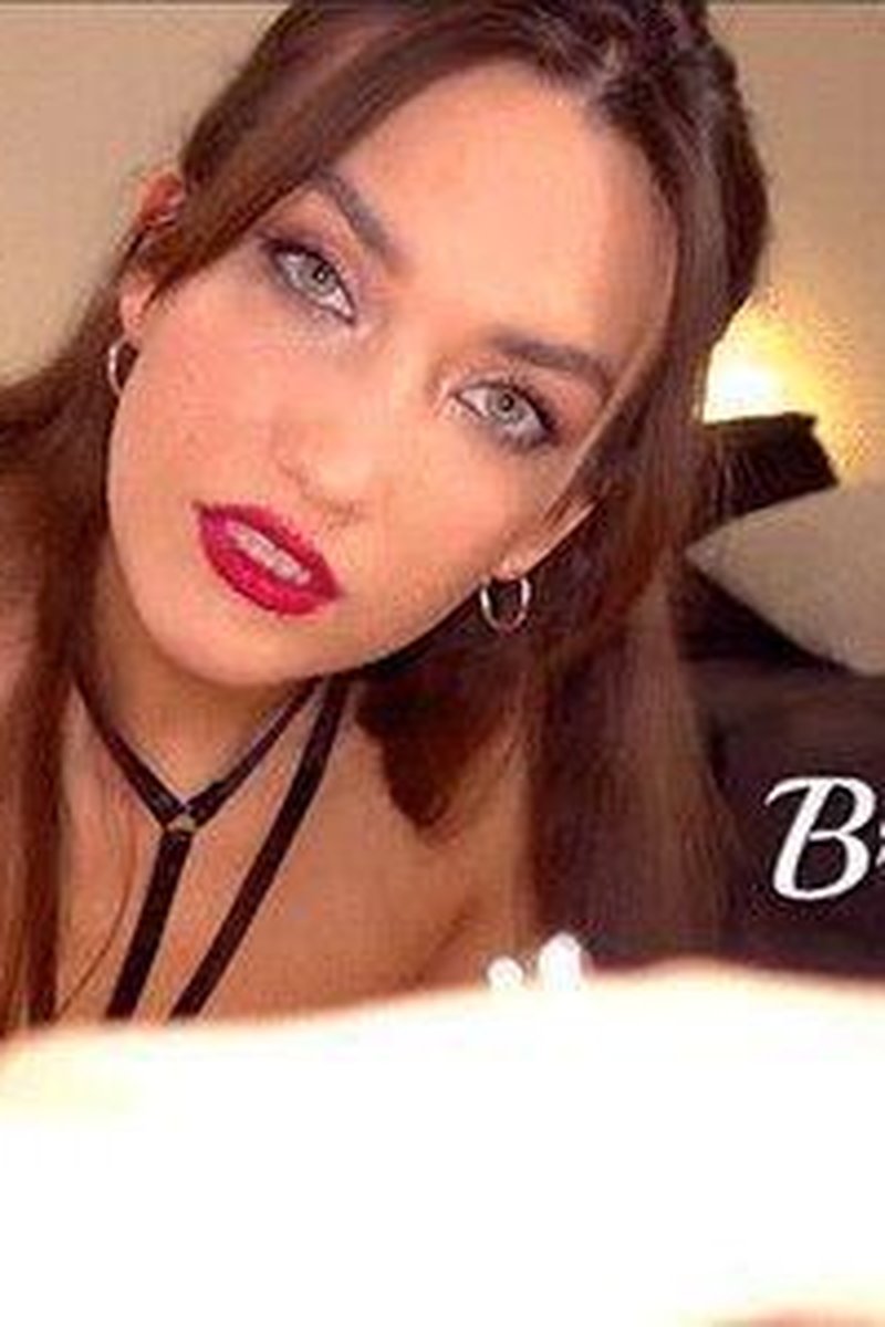 Breath Play - Screenshot 1 of 4 - Asphyxiation