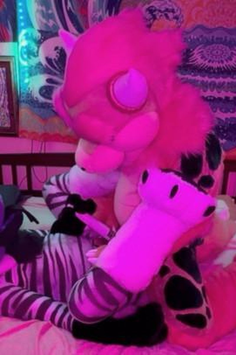 Fursuit Sex 11 - Screenshot 1 of 4 - Bowser