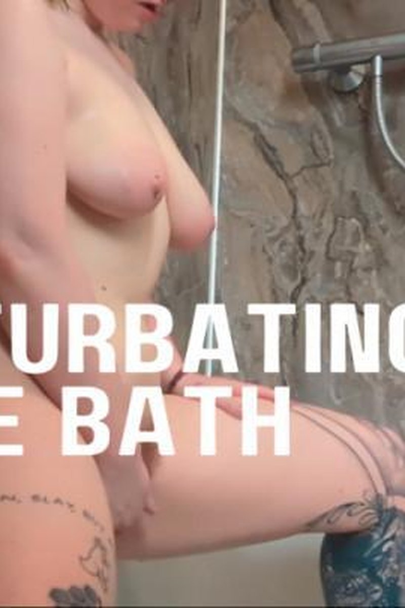 Masturbathing - Screenshot 1 of 4 - Bathroom