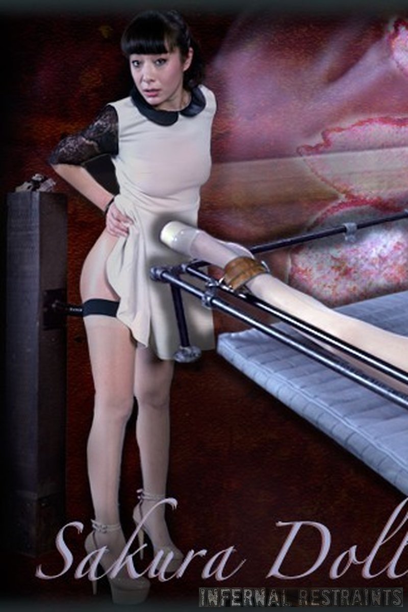 Sakura Doll - Screenshot 1 of 4 - BDSM