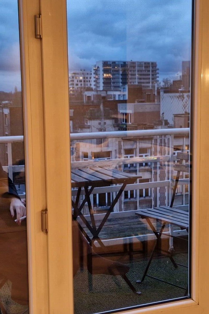 An Evening Cigarette - Screenshot 1 of 4