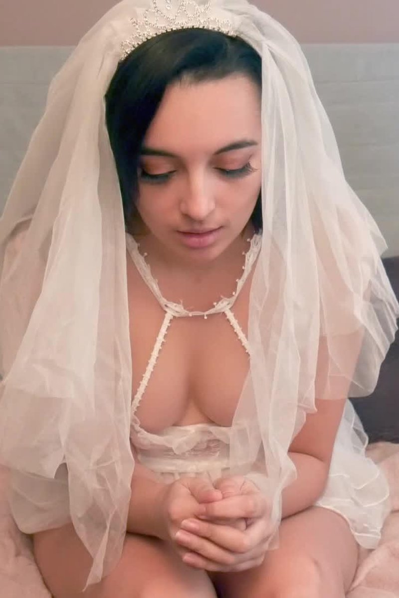 The Sad Bride - Screenshot 1 of 4 - Asian